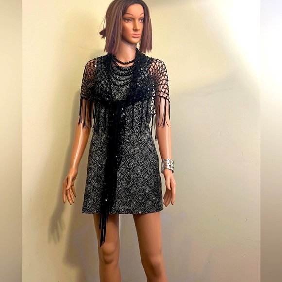 A Classy Sleeveless Symmetrical/Tweed Dress By Alexandra of California. 12P - Picture 5 of 15